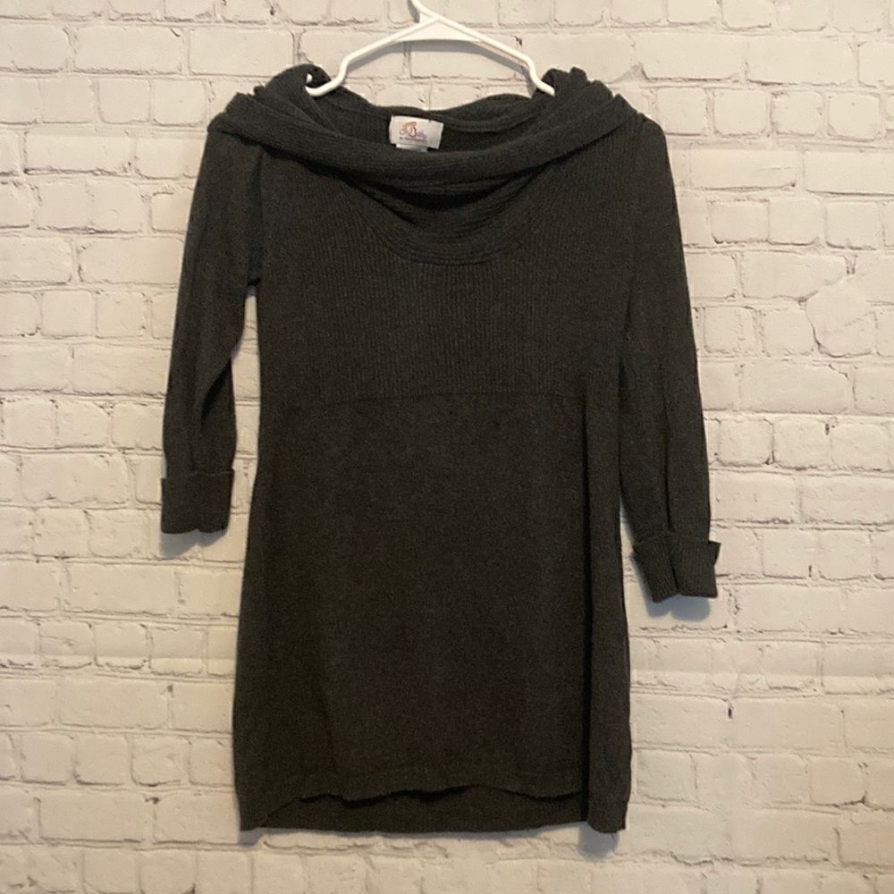 Oh baby maternity sweater size small